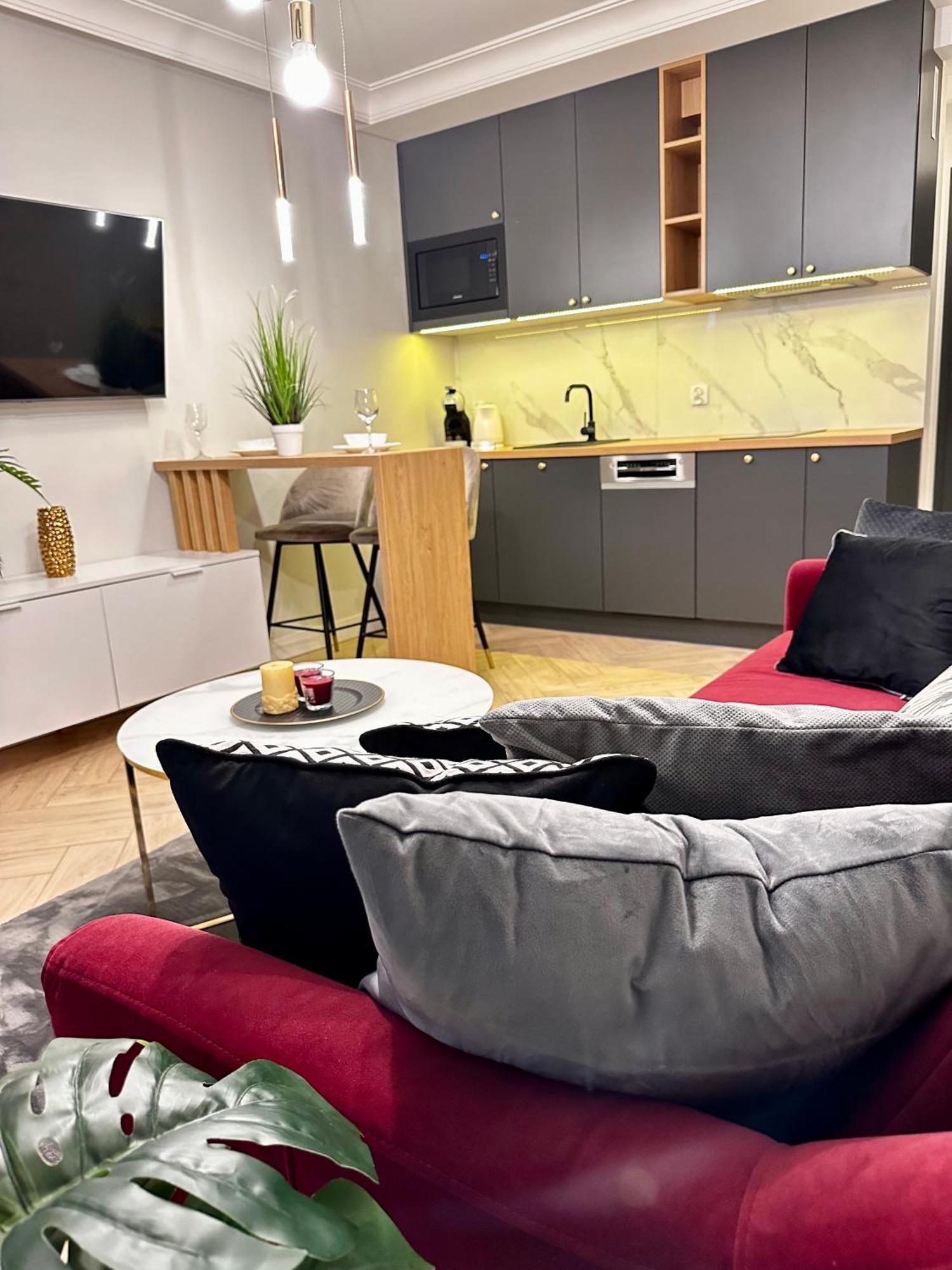 Apartamenty Kielce- Apartament Rubin Przy Zalew Kielecki, Faktura, Parking, Centrum Ngoại thất bức ảnh